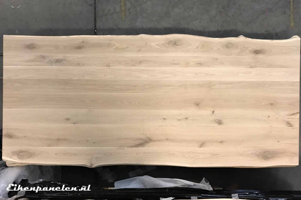Eiken boomstamblad 40 mm CO 240 x 100 cm - eikenpanelen.nl